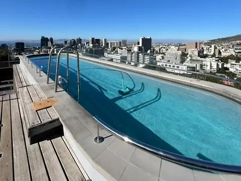 Table Mountain Views & Rooftop Pool Retreat Cape Town Güney Afrika
