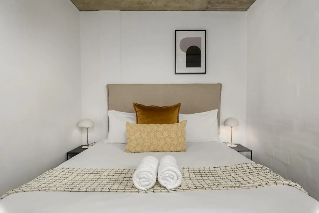 Daire Table Mountain Views & Rooftop Pool Retreat Cape Town Güney Afrika