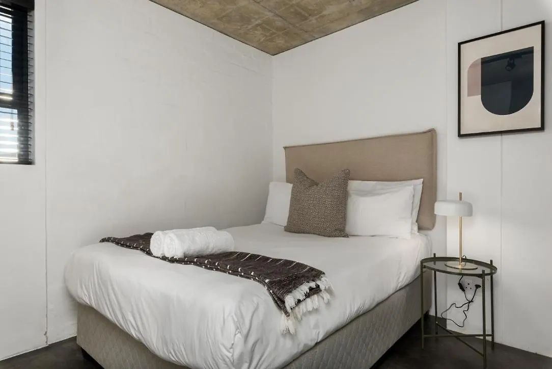 Table Mountain Views & Rooftop Pool Retreat Cape Town Daire