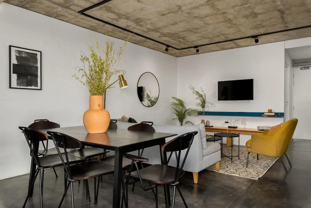 Table Mountain Views & Rooftop Pool Retreat Cape Town Daire